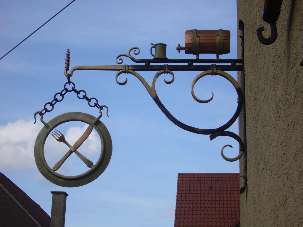 Landgasthaus Loewen Mit Gaestehaus Holzhausen  Exterior photo